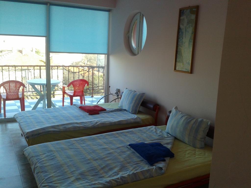 The Colourful Mansion Hotel Αγαθούπολη Δωμάτιο φωτογραφία